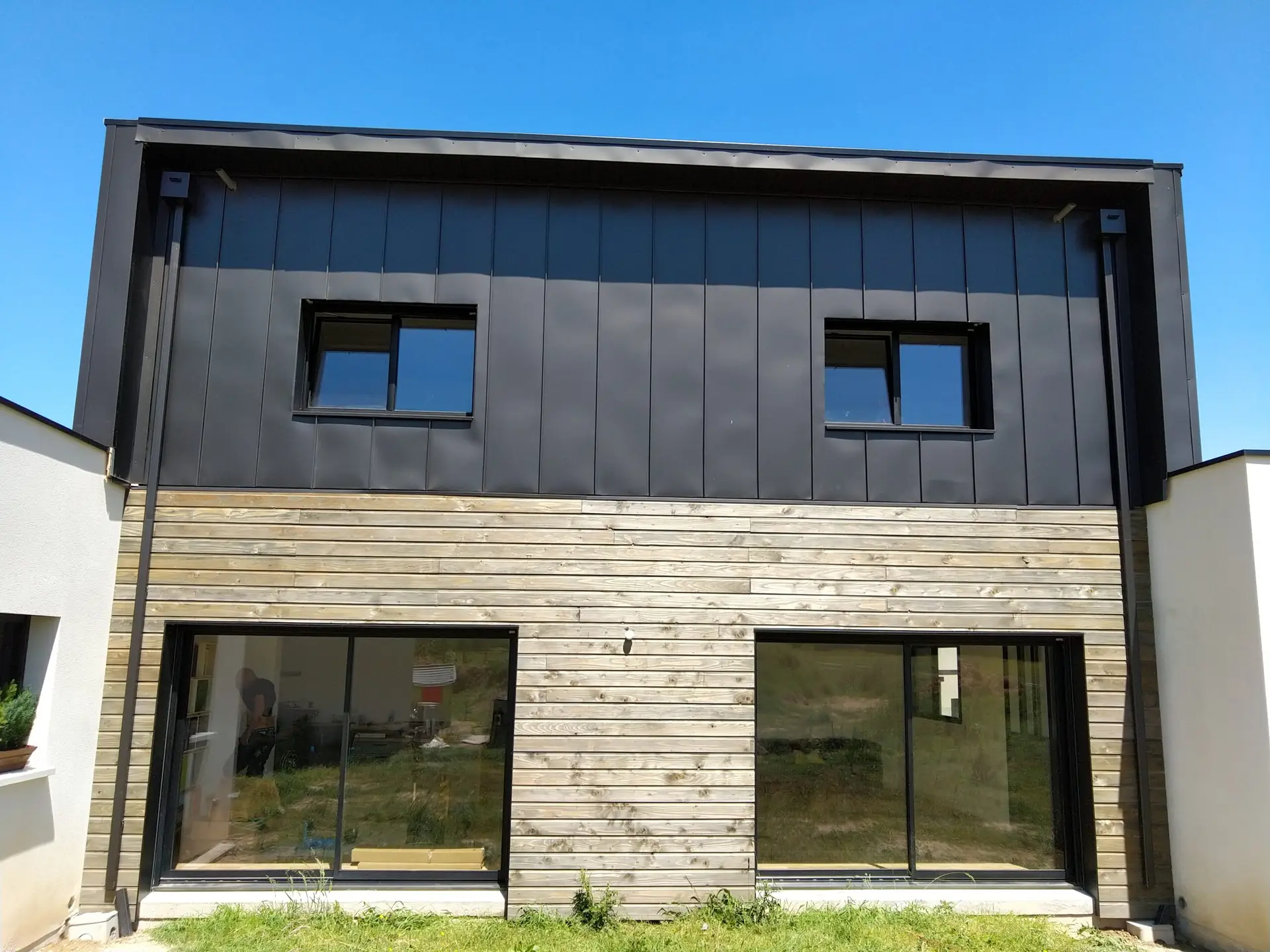 bardage aluminium Dal'Alu Caraïbes façade maison Guadeloupe